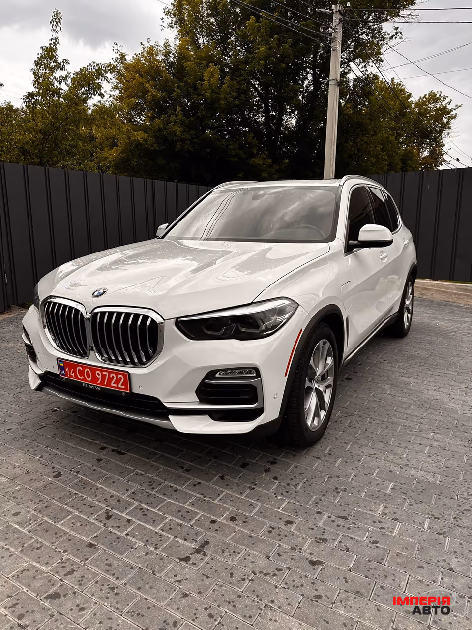 BMW X5 - фото 1