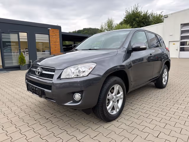 Toyota RAV4 - зображення 2