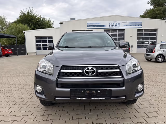 Toyota RAV4 - зображення 1