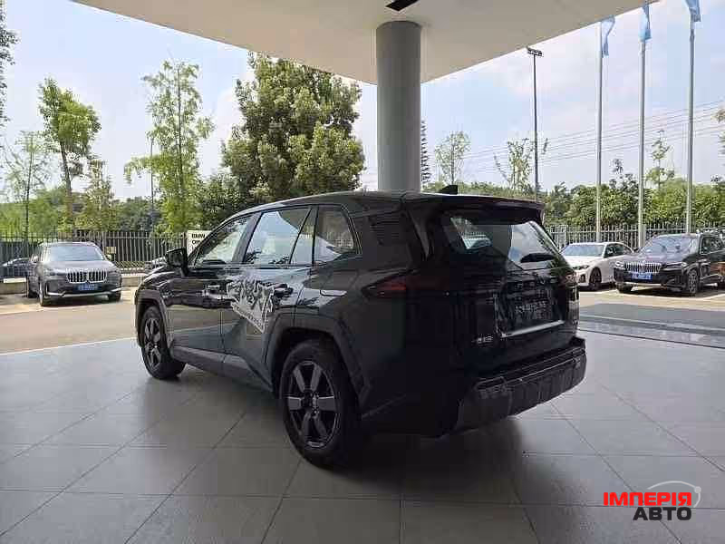 Toyota RAV4 - фото 6