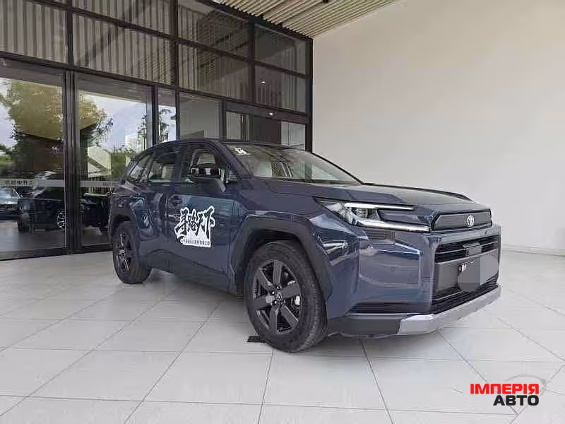 Toyota RAV4 - фото 3
