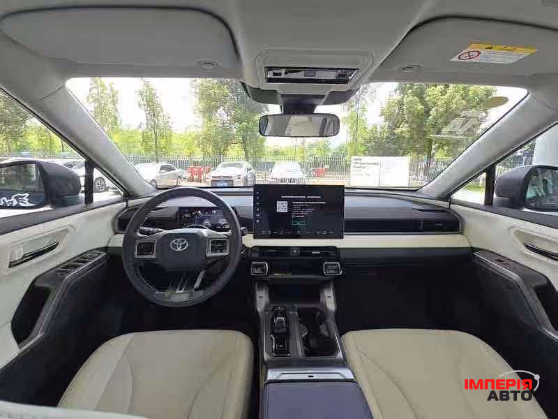 Toyota RAV4 - фото 11