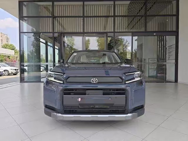 Toyota RAV4 - зображення 2