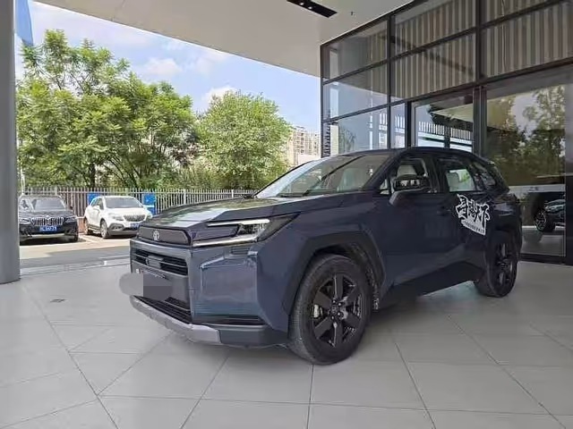Toyota RAV4 - зображення 1
