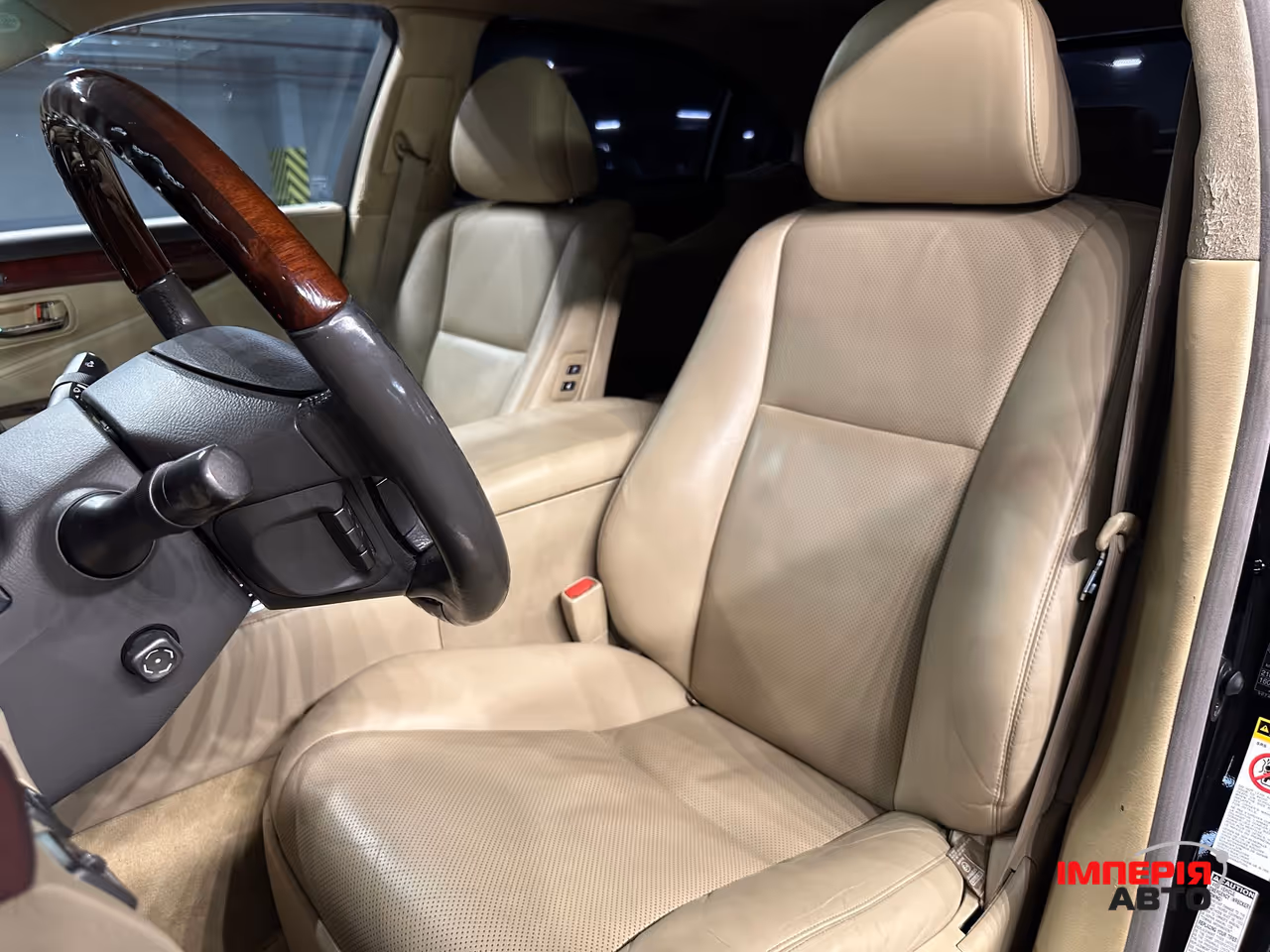 Lexus LS - фото 18