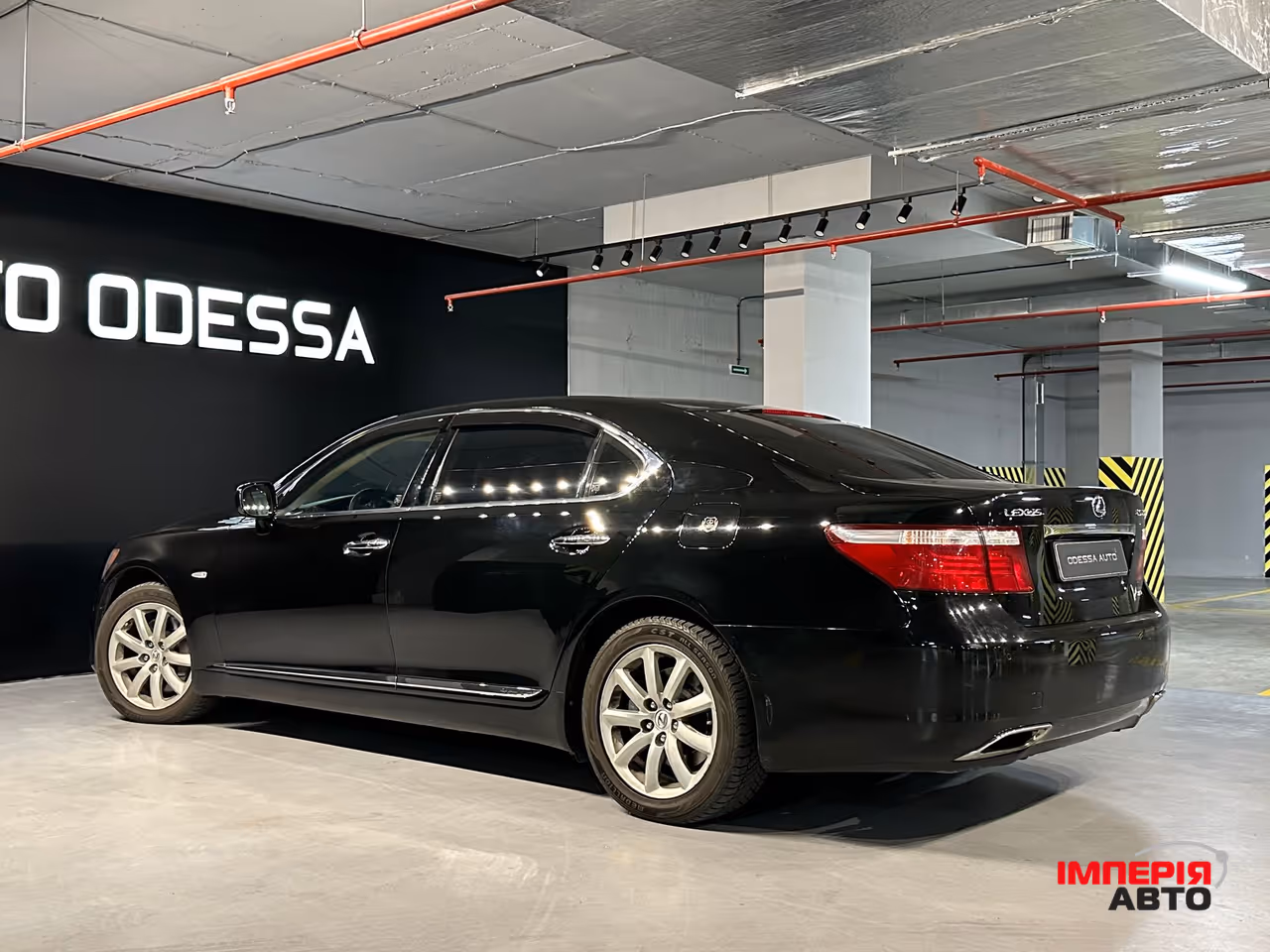 Lexus LS - фото 7