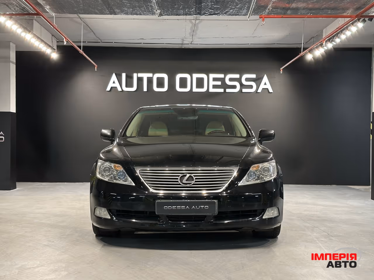 Lexus LS - фото 2