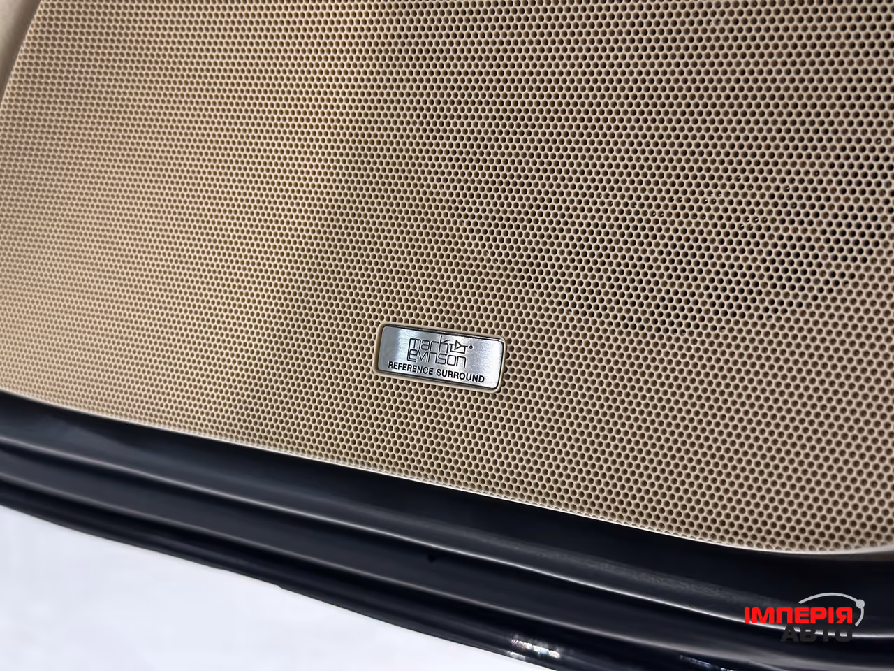 Lexus LS - фото 17