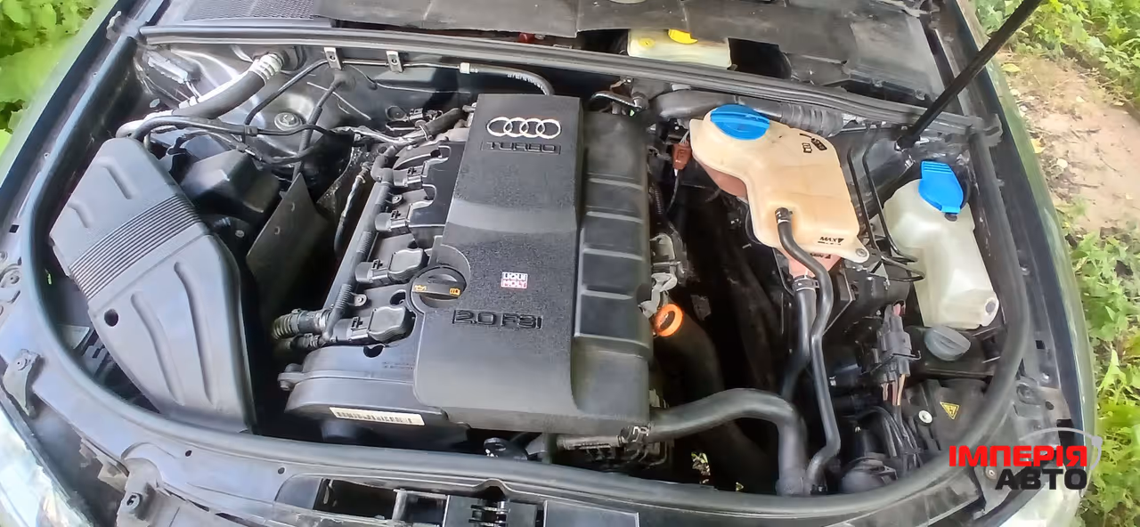 Audi A4 - фото 4