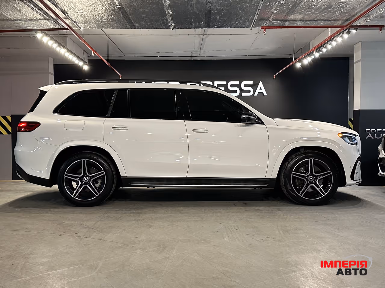 Mercedes-Benz GLS - фото 4