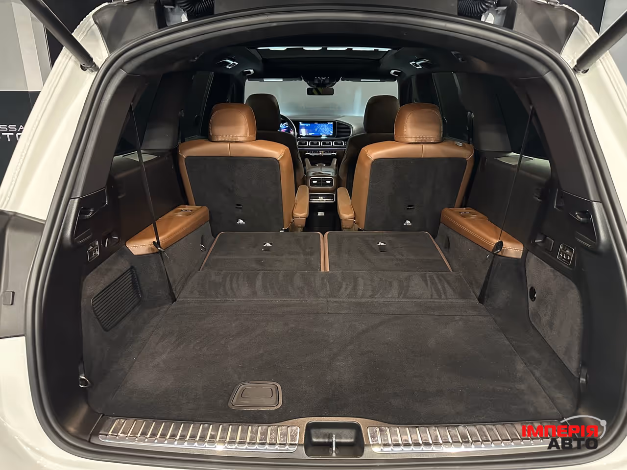 Mercedes-Benz GLS - фото 13