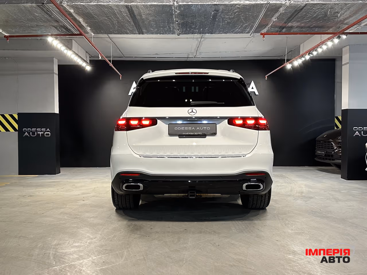 Mercedes-Benz GLS - фото 7
