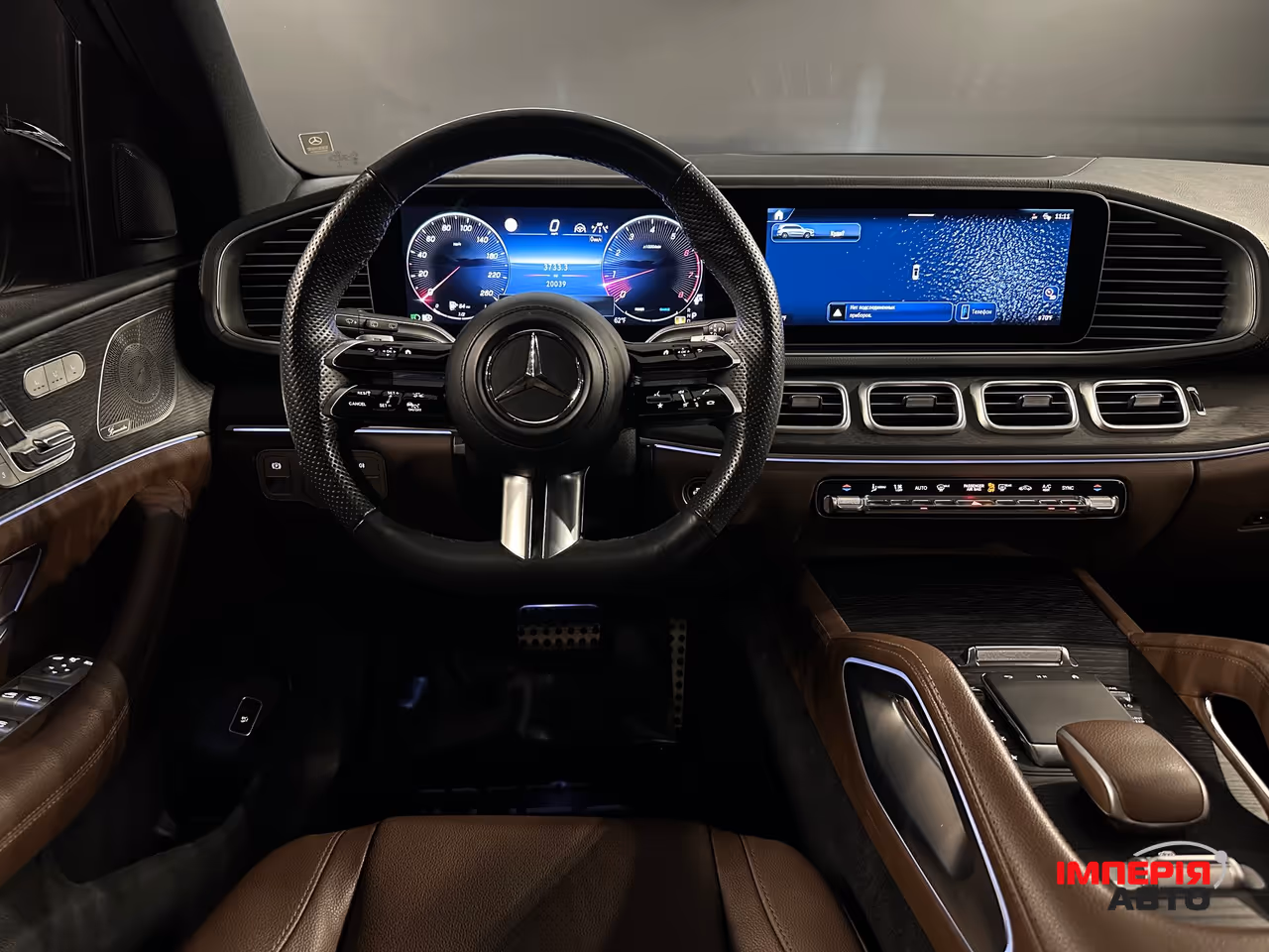 Mercedes-Benz GLS - фото 17