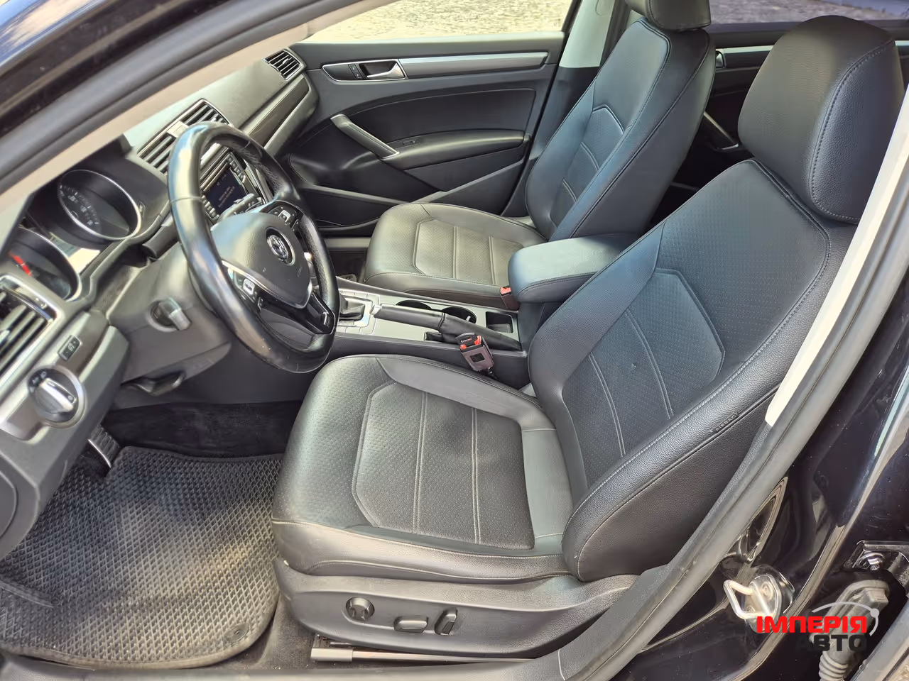 Volkswagen Passat USA/NMS - фото 12