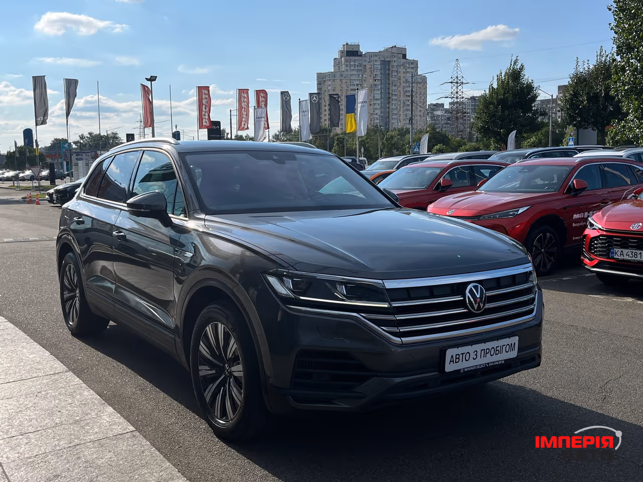 Volkswagen Touareg - фото 4