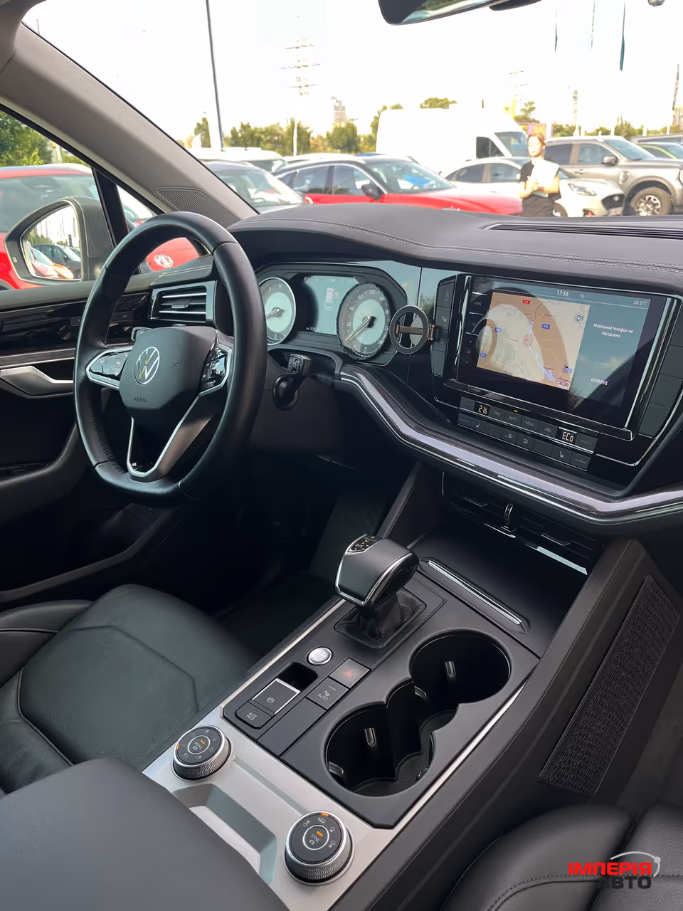 Volkswagen Touareg - фото 16