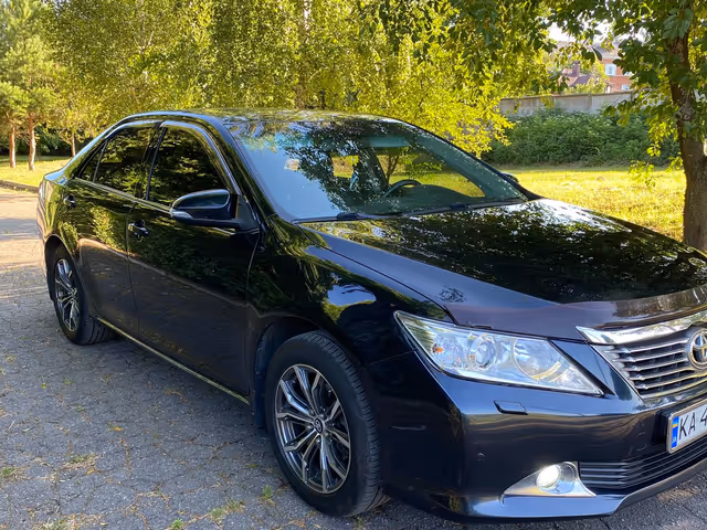 Toyota Camry - зображення 1