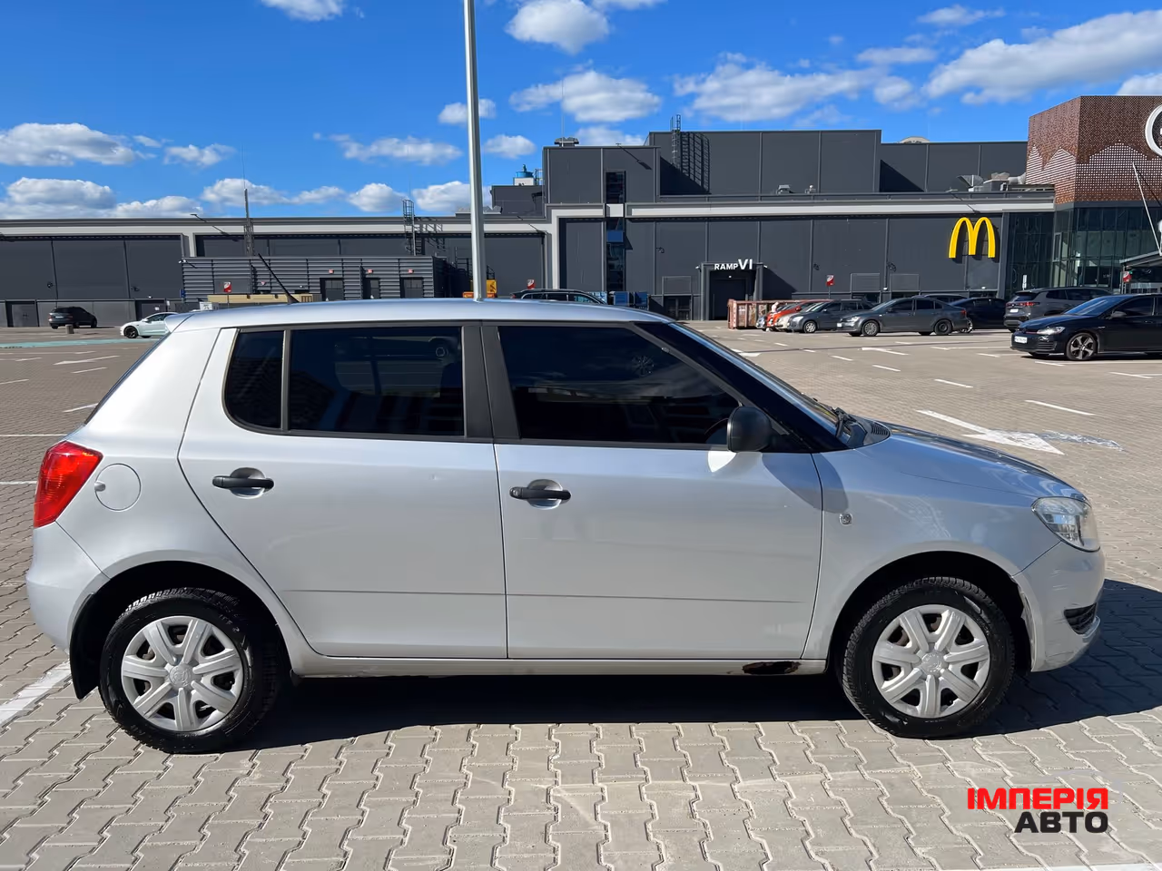 Skoda Fabia - фото 15