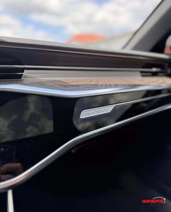 Audi A6 - фото 8
