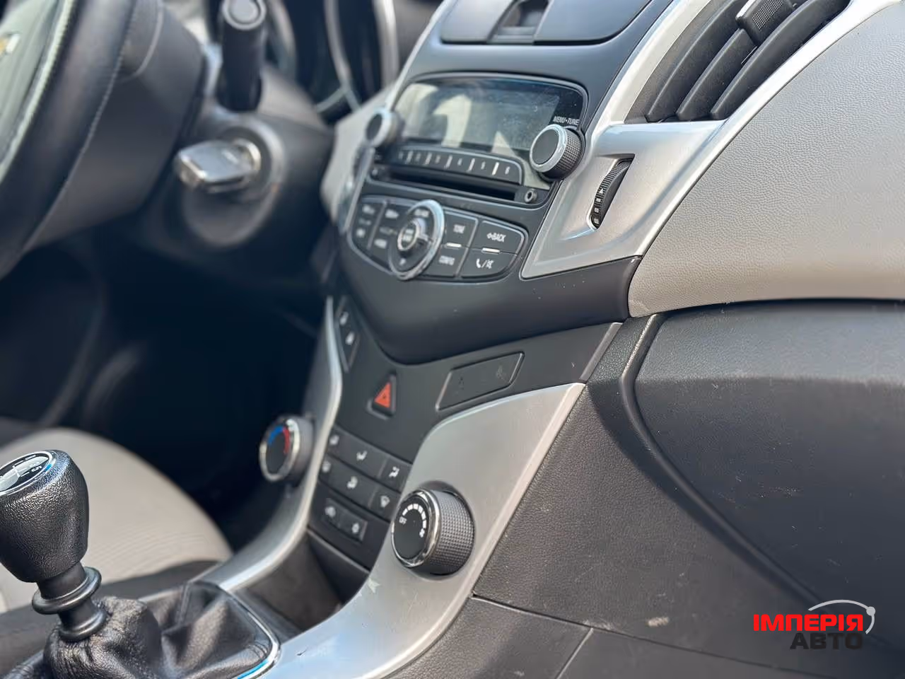 Chevrolet Cruze - фото 8