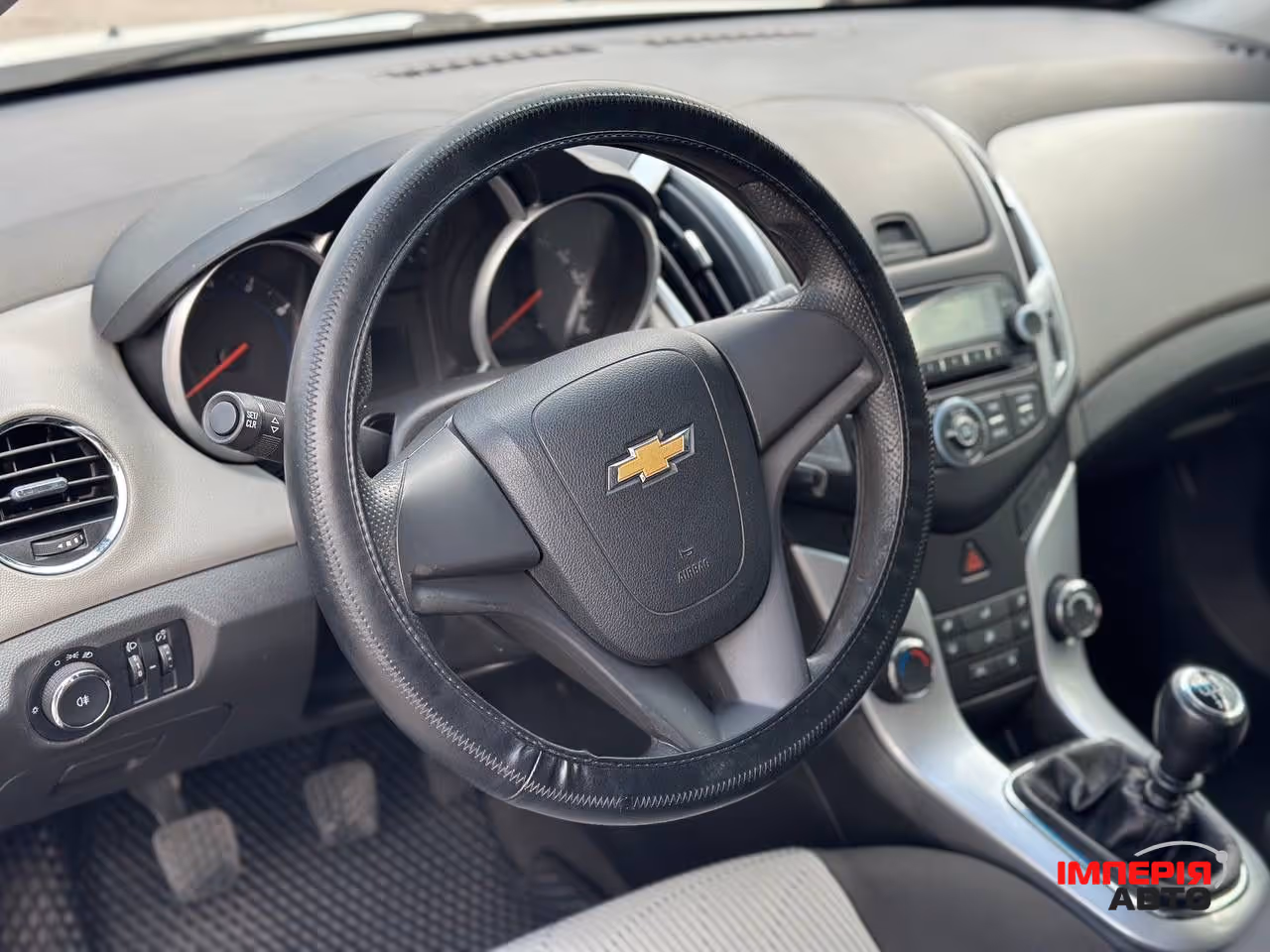 Chevrolet Cruze - фото 18