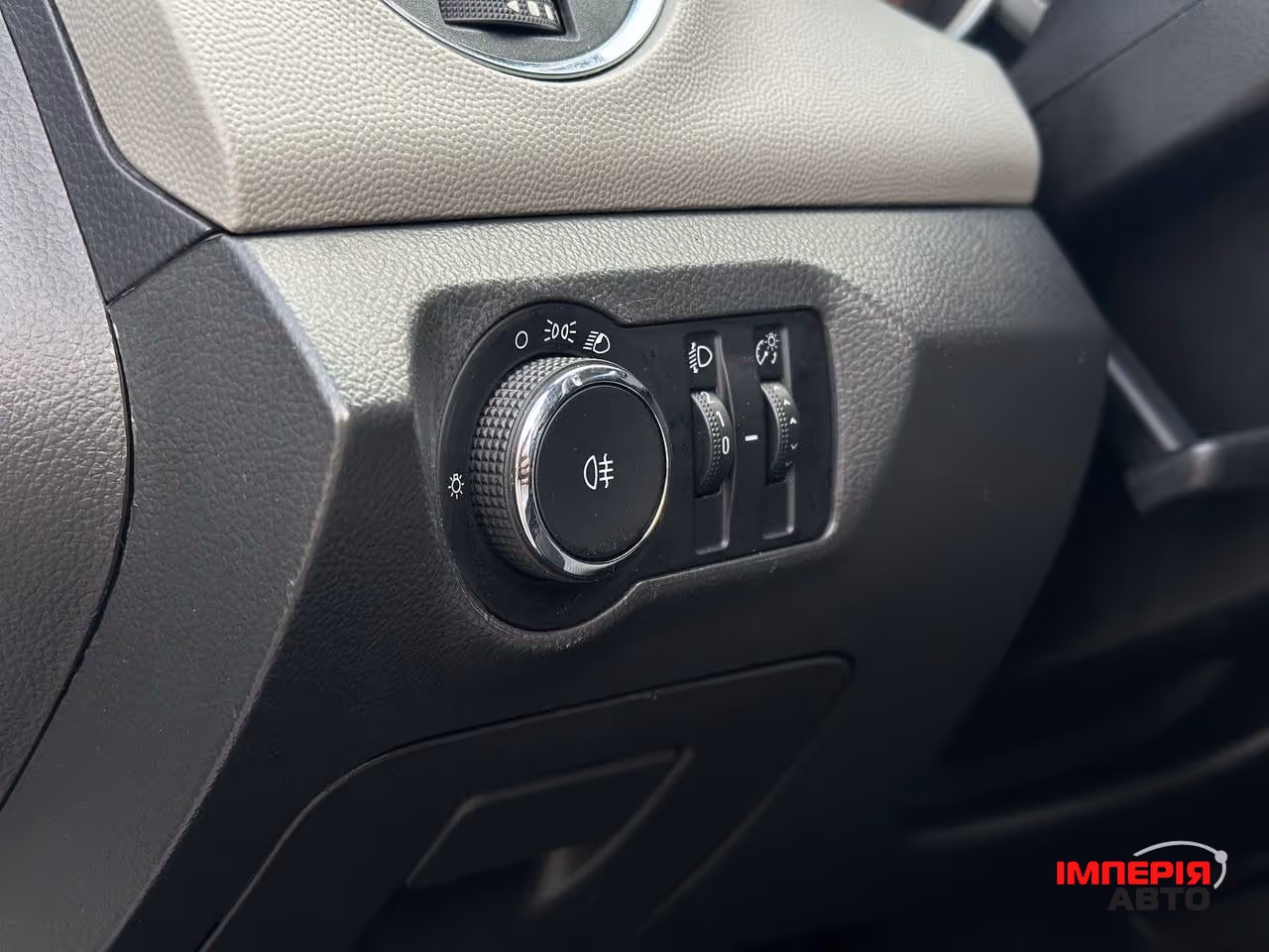 Chevrolet Cruze - фото 15