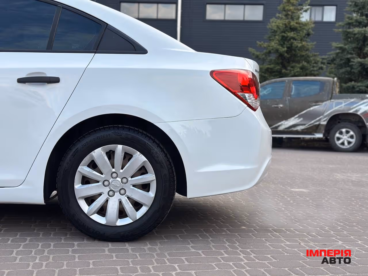 Chevrolet Cruze - фото 20