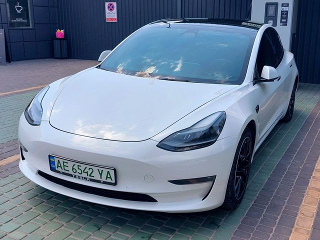 Tesla Model 3 - фото 5