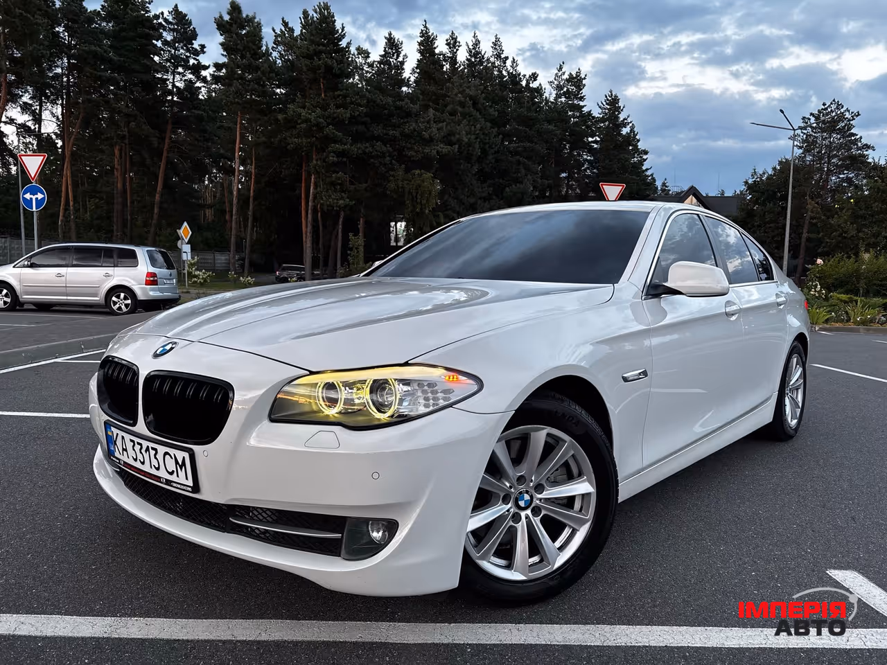 BMW 5 серії - фото 1