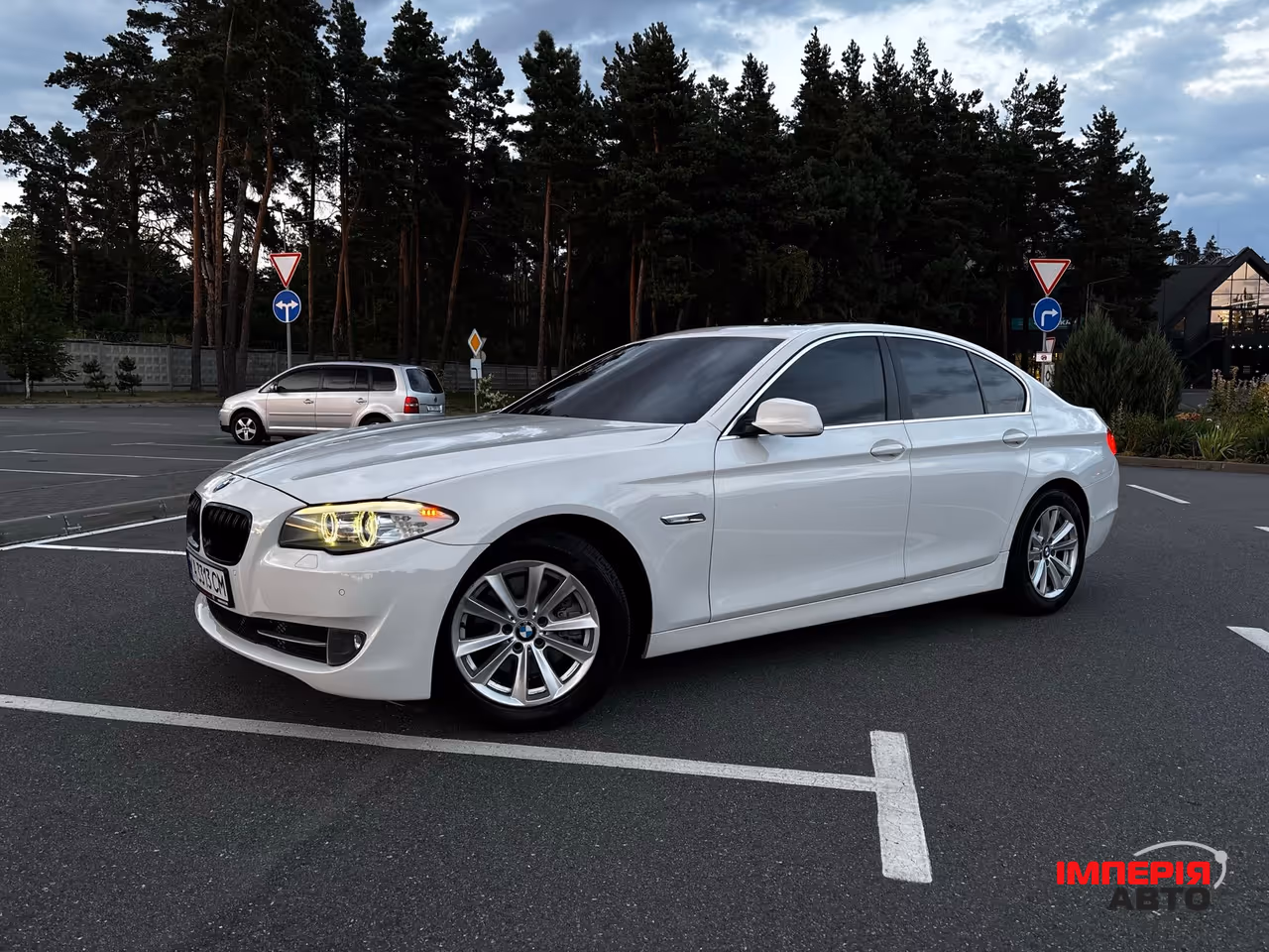 BMW 5 серії - фото 2