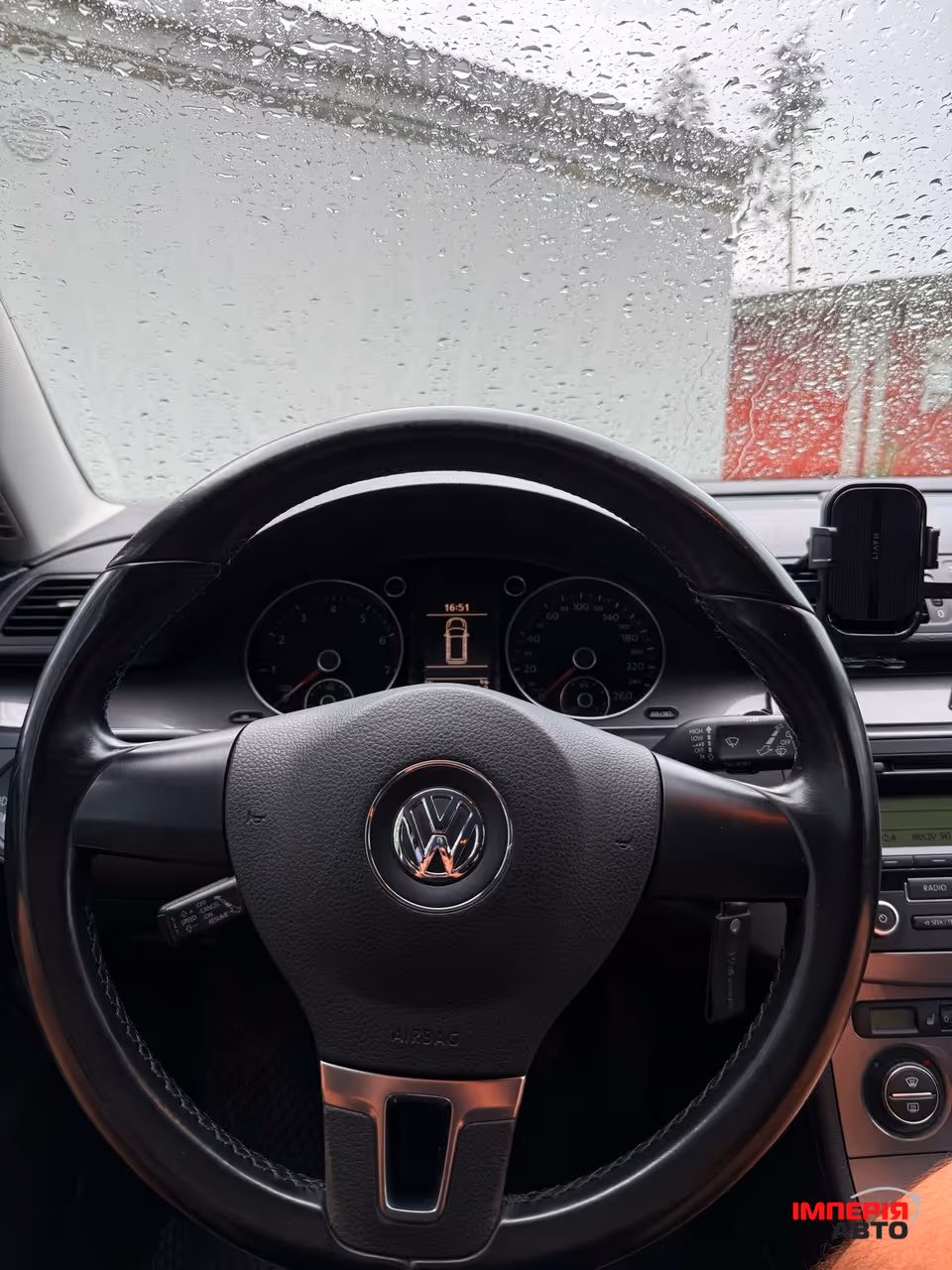 Volkswagen Passat - фото 13