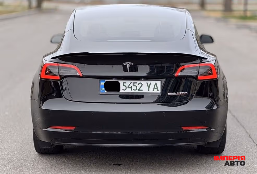 Tesla Model 3 - фото 4