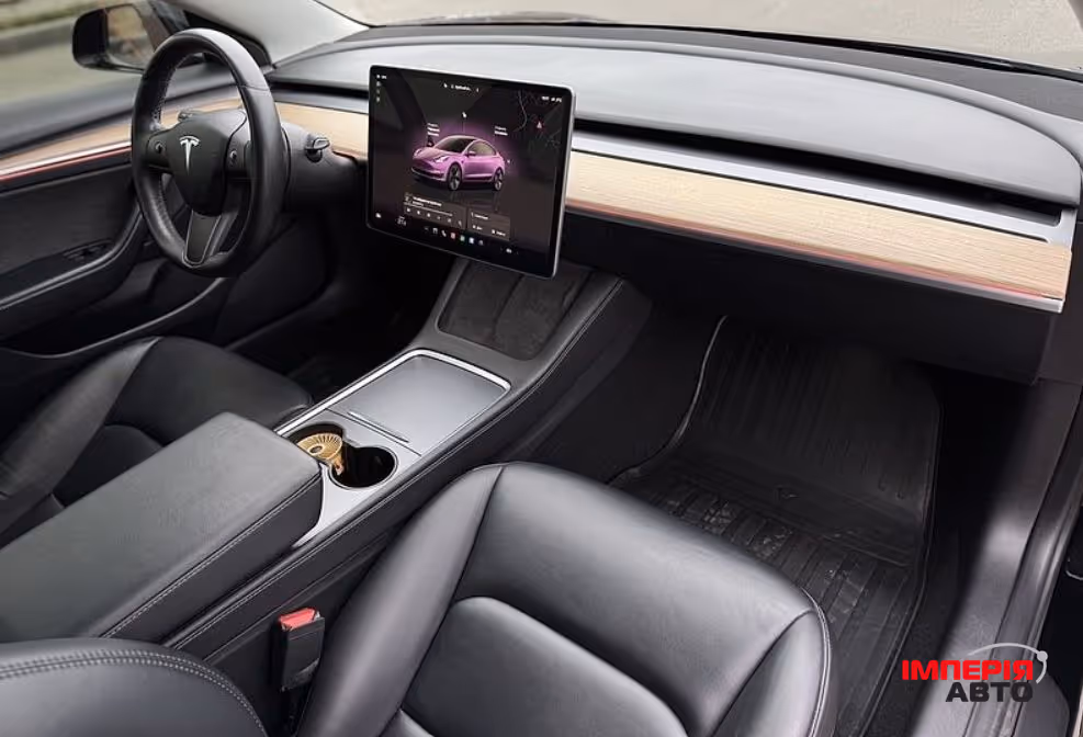 Tesla Model 3 - фото 6