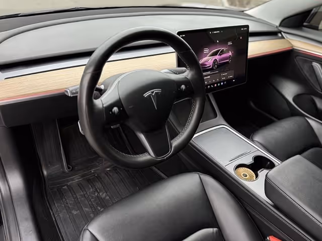 Tesla Model 3 - зображення 5