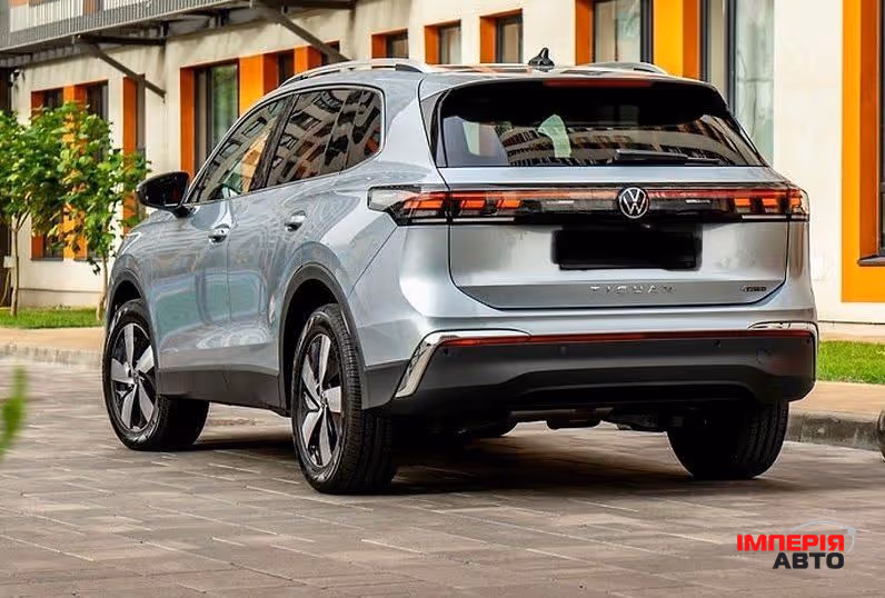 Volkswagen Tiguan - фото 3