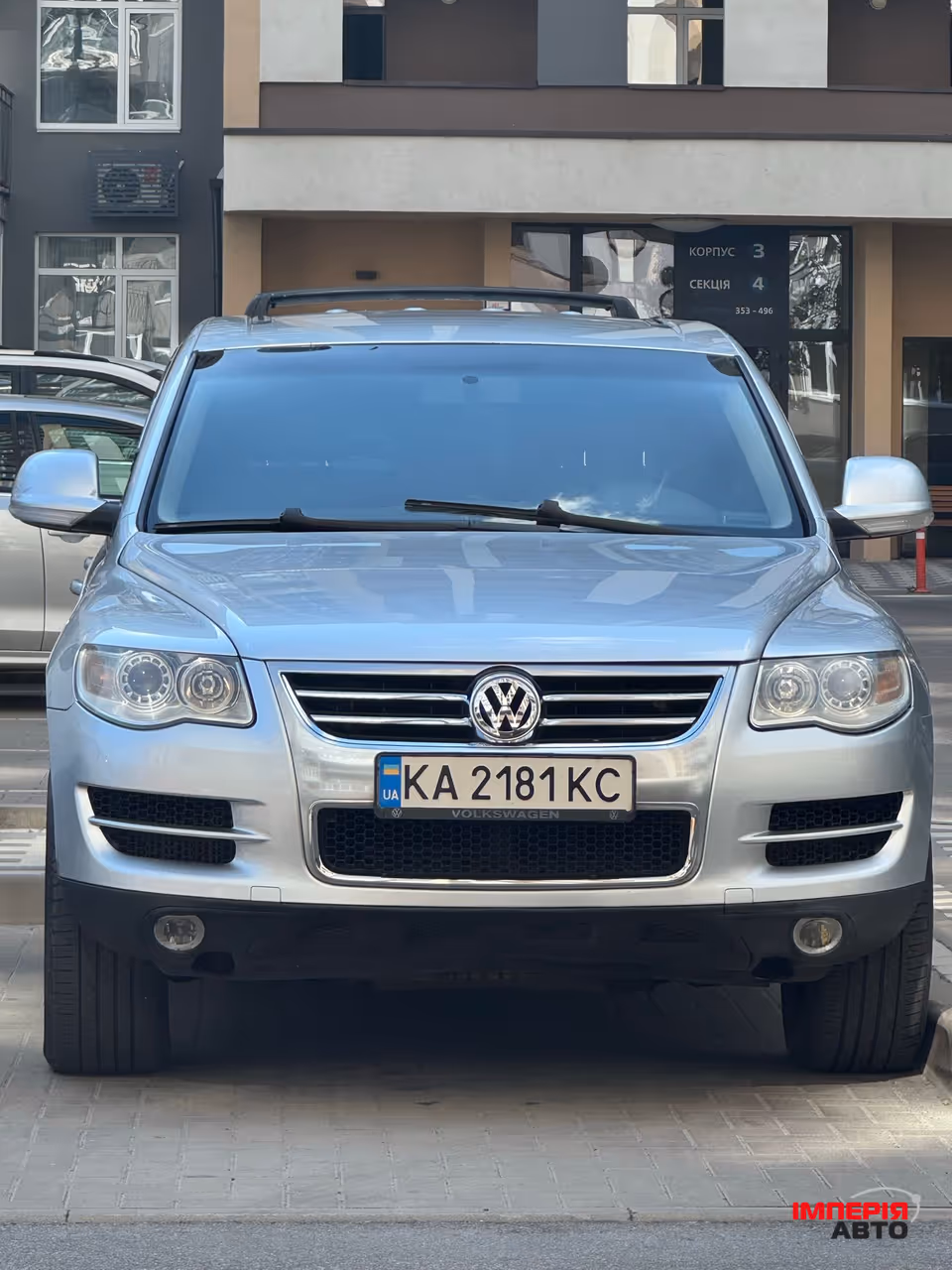 Volkswagen Touareg - фото 1