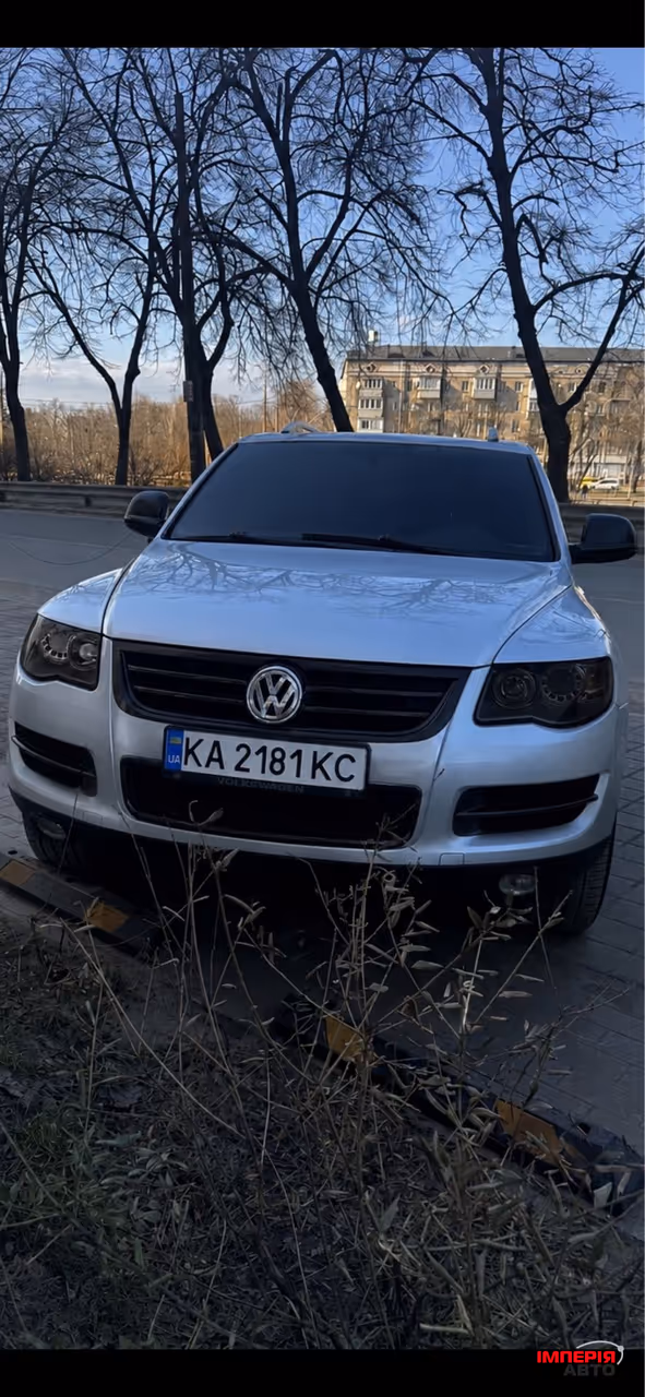 Volkswagen Touareg - фото 5