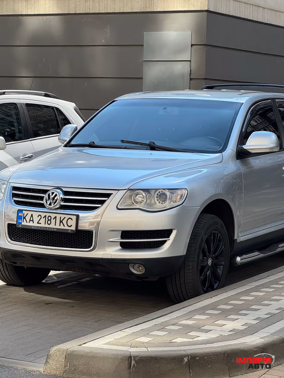 Volkswagen Touareg - фото 2