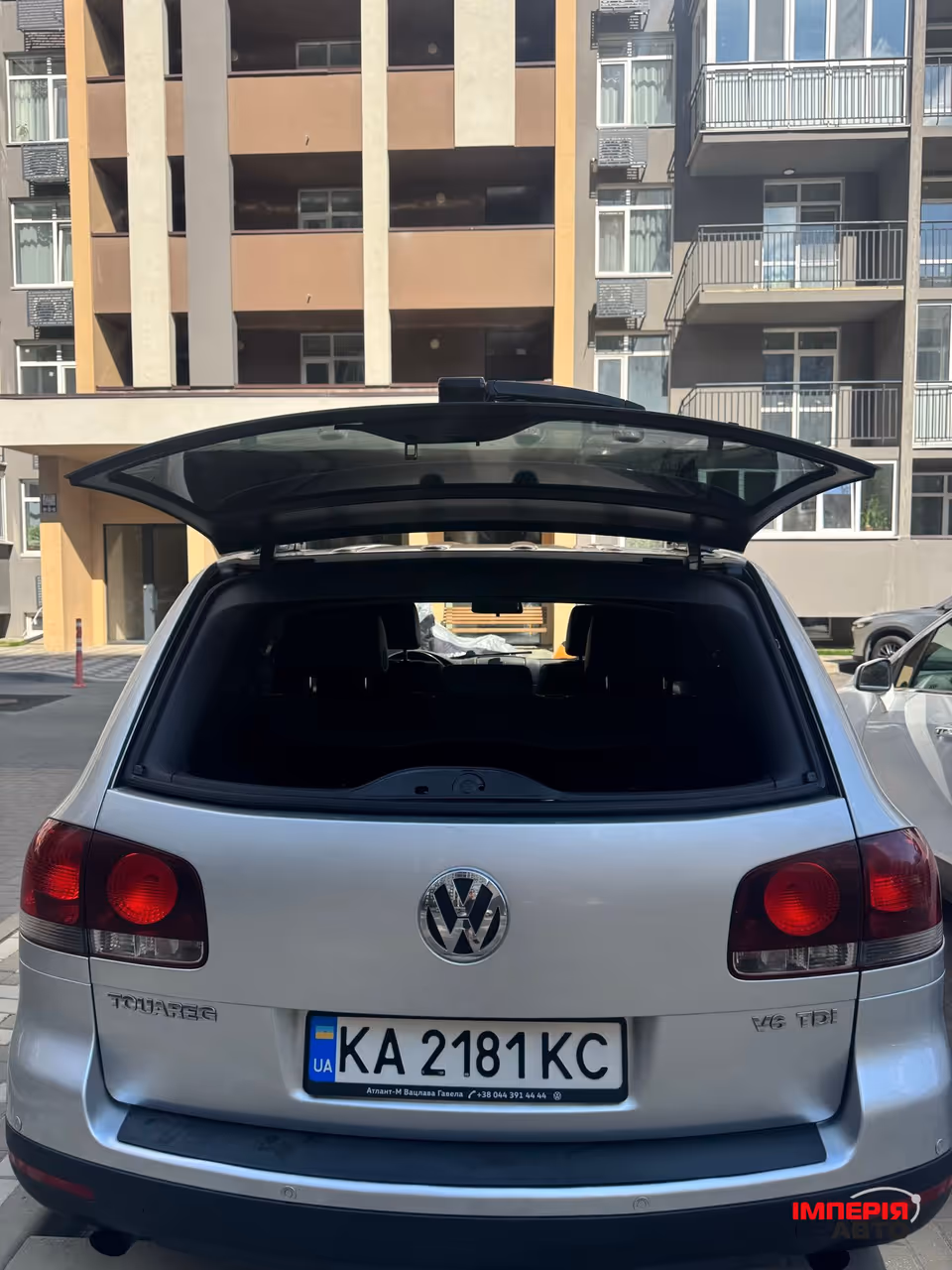 Volkswagen Touareg - фото 8