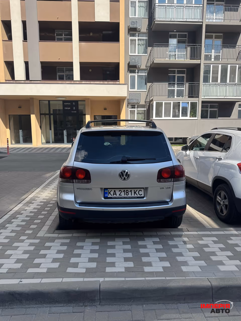 Volkswagen Touareg - фото 12