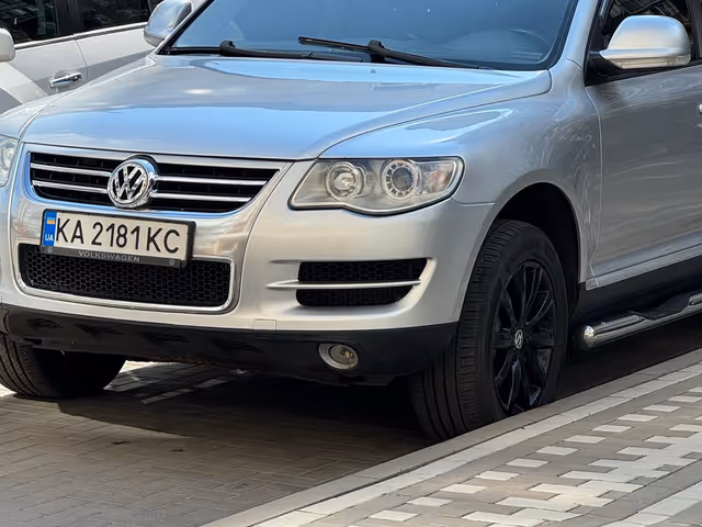 Volkswagen Touareg - зображення 2