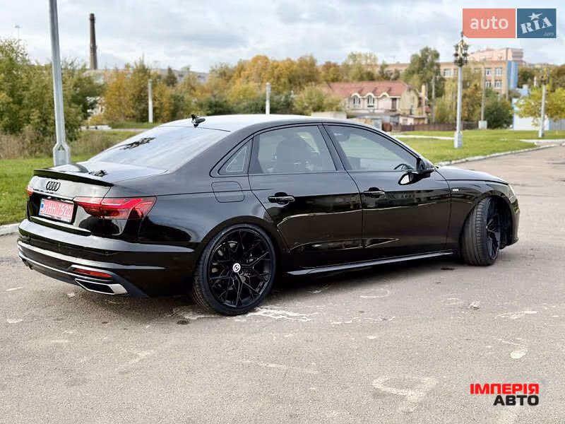 Audi A4 - фото 7