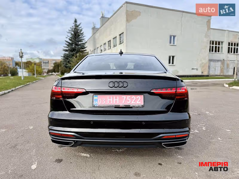 Audi A4 - фото 9
