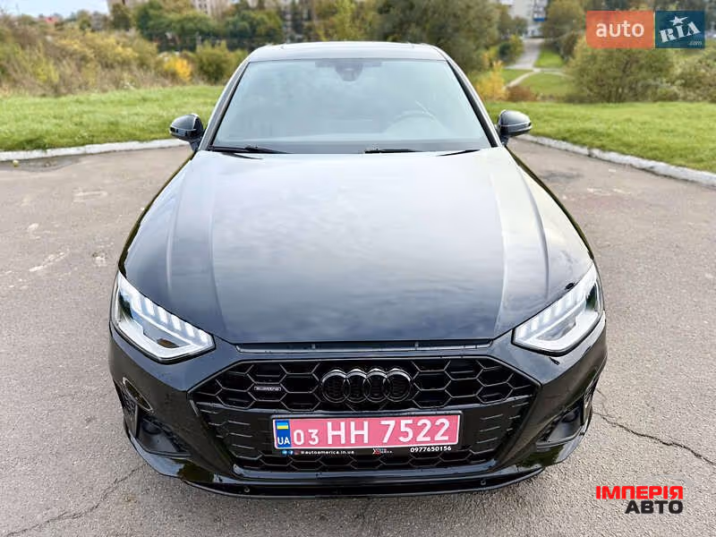 Audi A4 - фото 12