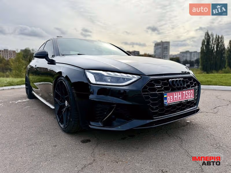 Audi A4 - фото 11