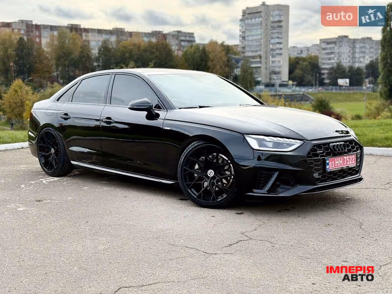 Audi A4 - фото 5