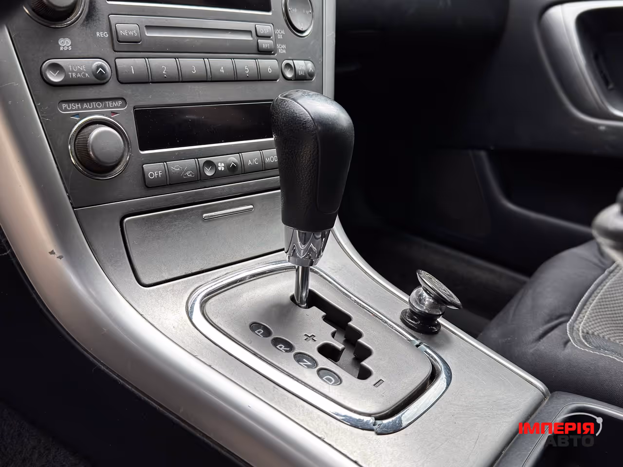 Subaru Legacy - фото 10