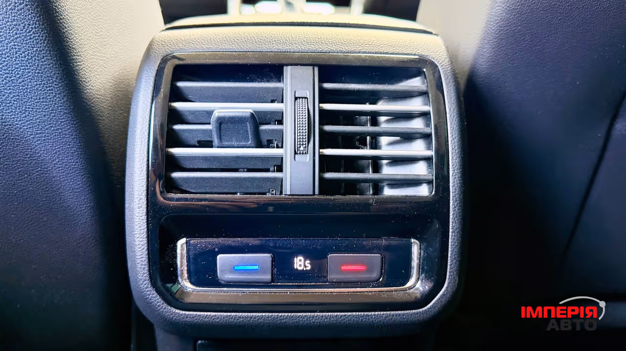 Volkswagen Passat - фото 35