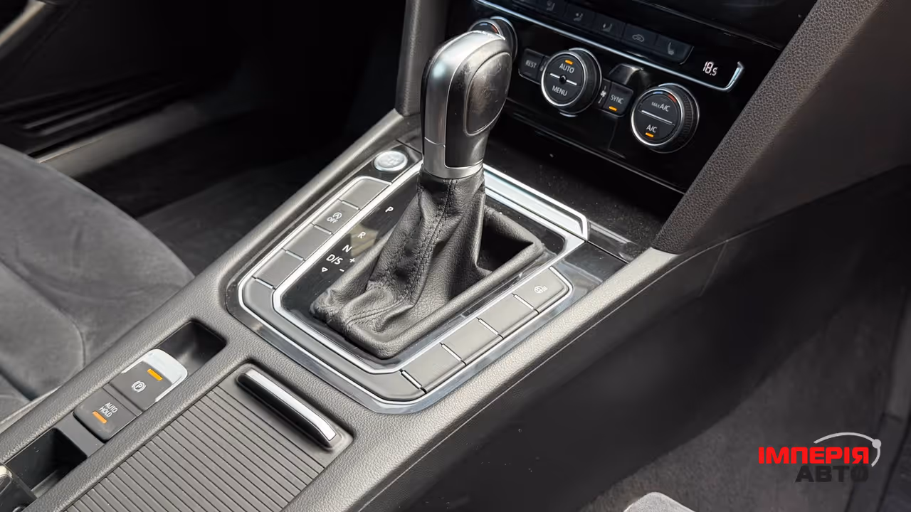 Volkswagen Passat - фото 39