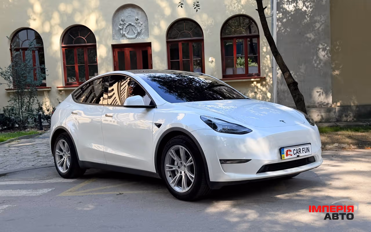 Tesla Model Y - фото 2